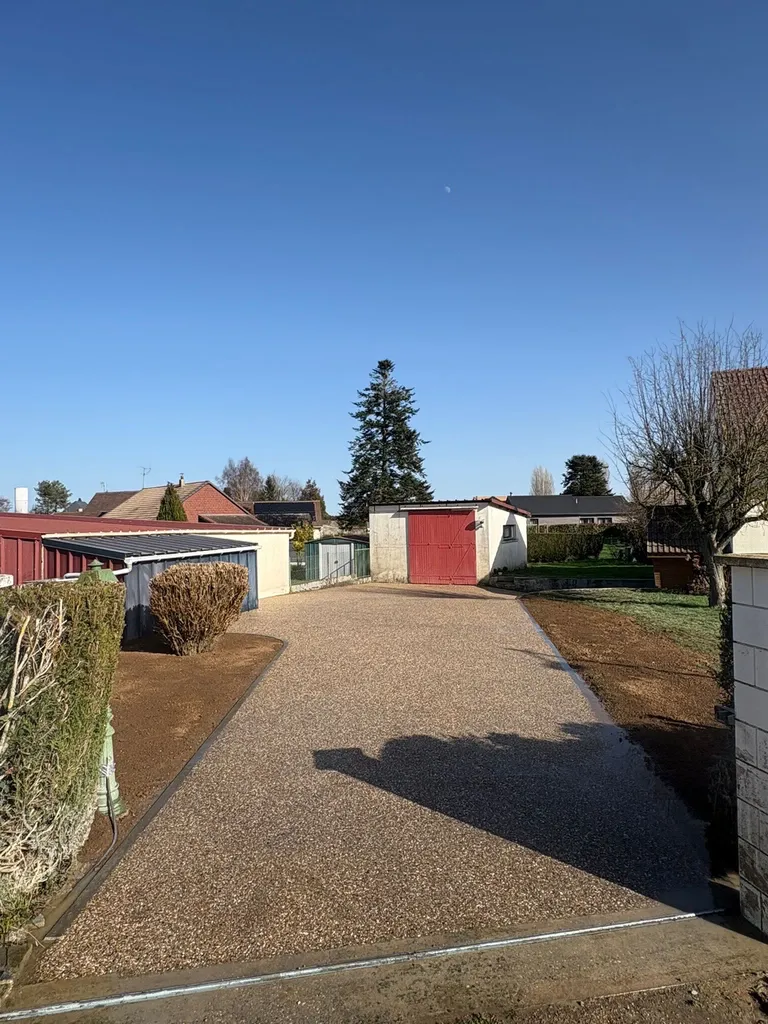 Terrassement et Allée en Béton Désactivé à Louviers et Évreux (27)