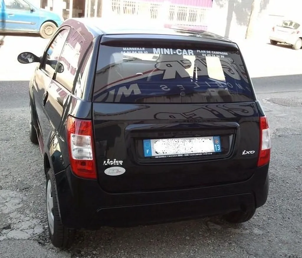 Voiture sans permis occasion Marseille Ligier IXO LINEA Année 2011