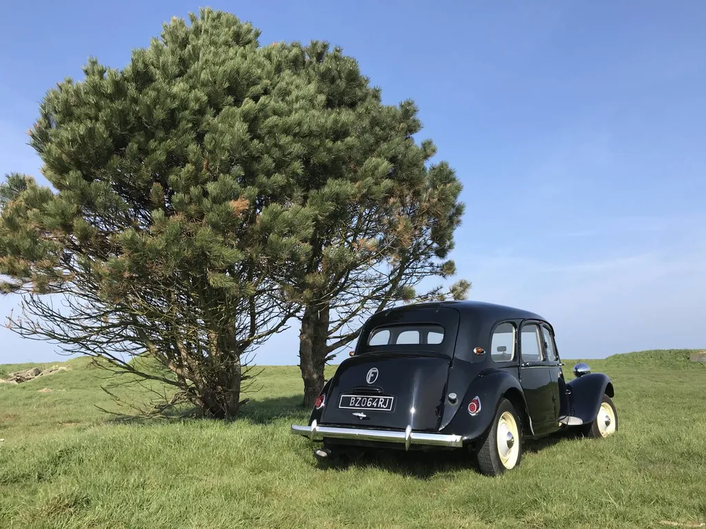 location d'une voiture ancienne en normandie proche Le Havre