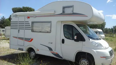 petit camping car capucine a lancon de provence 13680