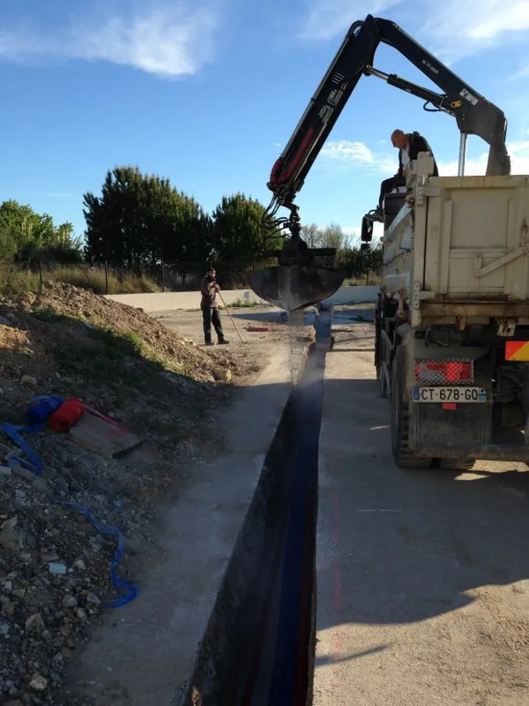 réalisation de VRD remplissage de gravier 2/6