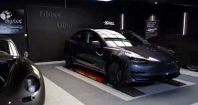 Tesla model 3 pour un traitement céramique venue du centre Tesla Rennes