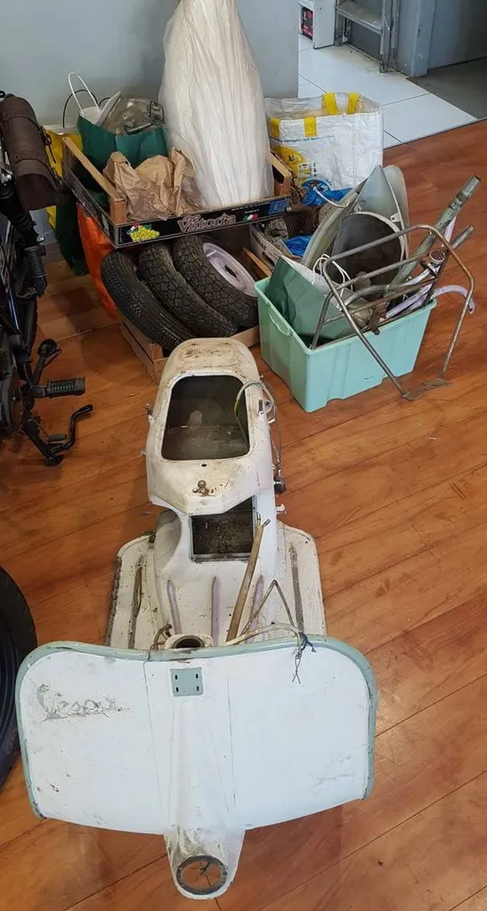 VESPA ACMA 125 RESTAURATION LA SEYNE SUR MER
