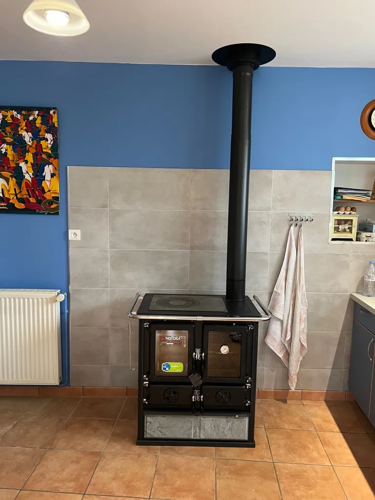 JCBS - Cuisinière à bois à Chanas (38)