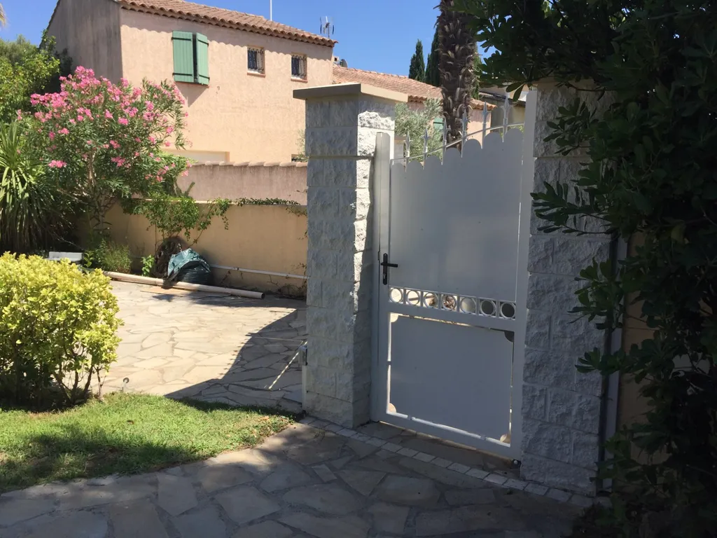 Portail aluminium sur Martigues