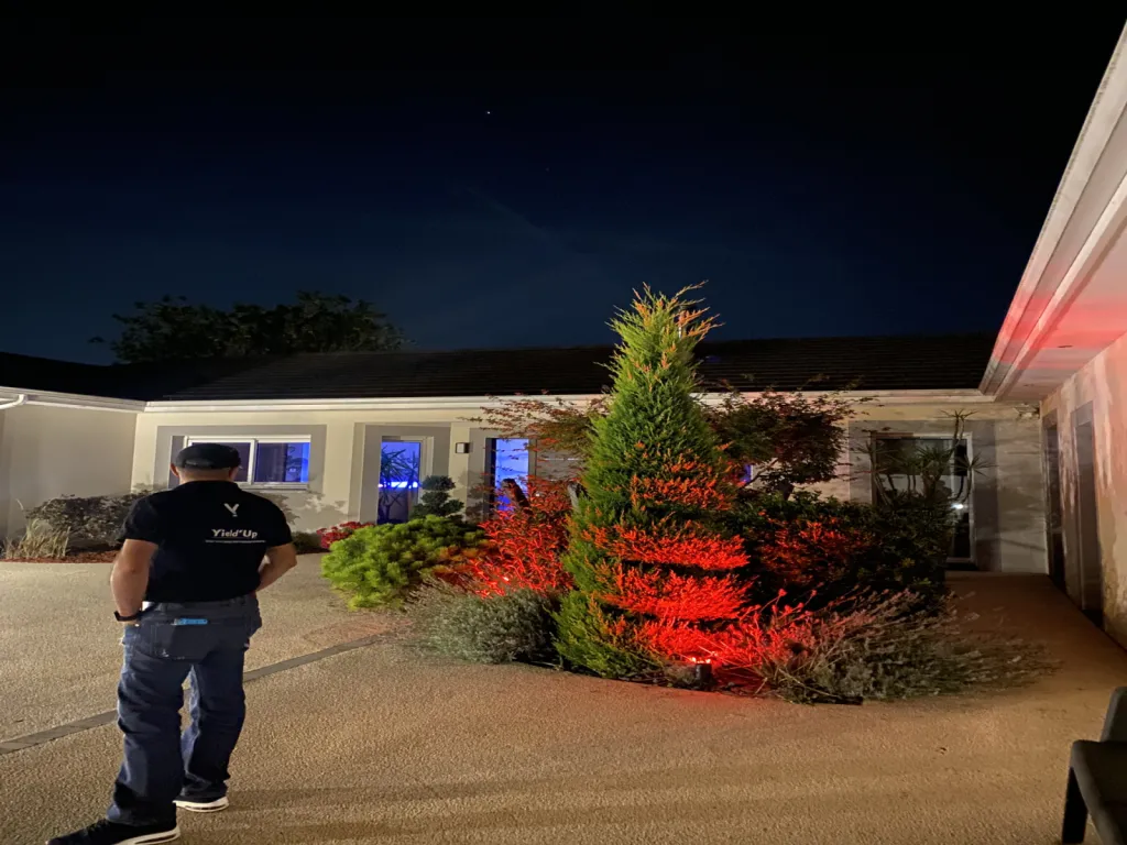 jardin illuminé éclairage intelligent domotique expérience habitat Villette d'anthon