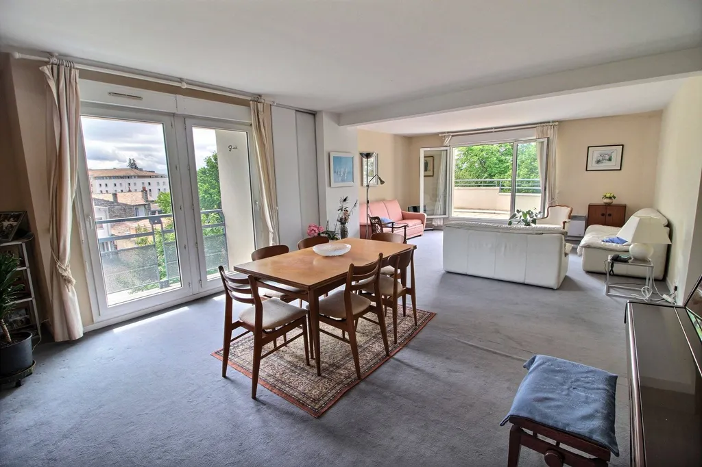 Grand appartement 2 chambres à vendre à Talence