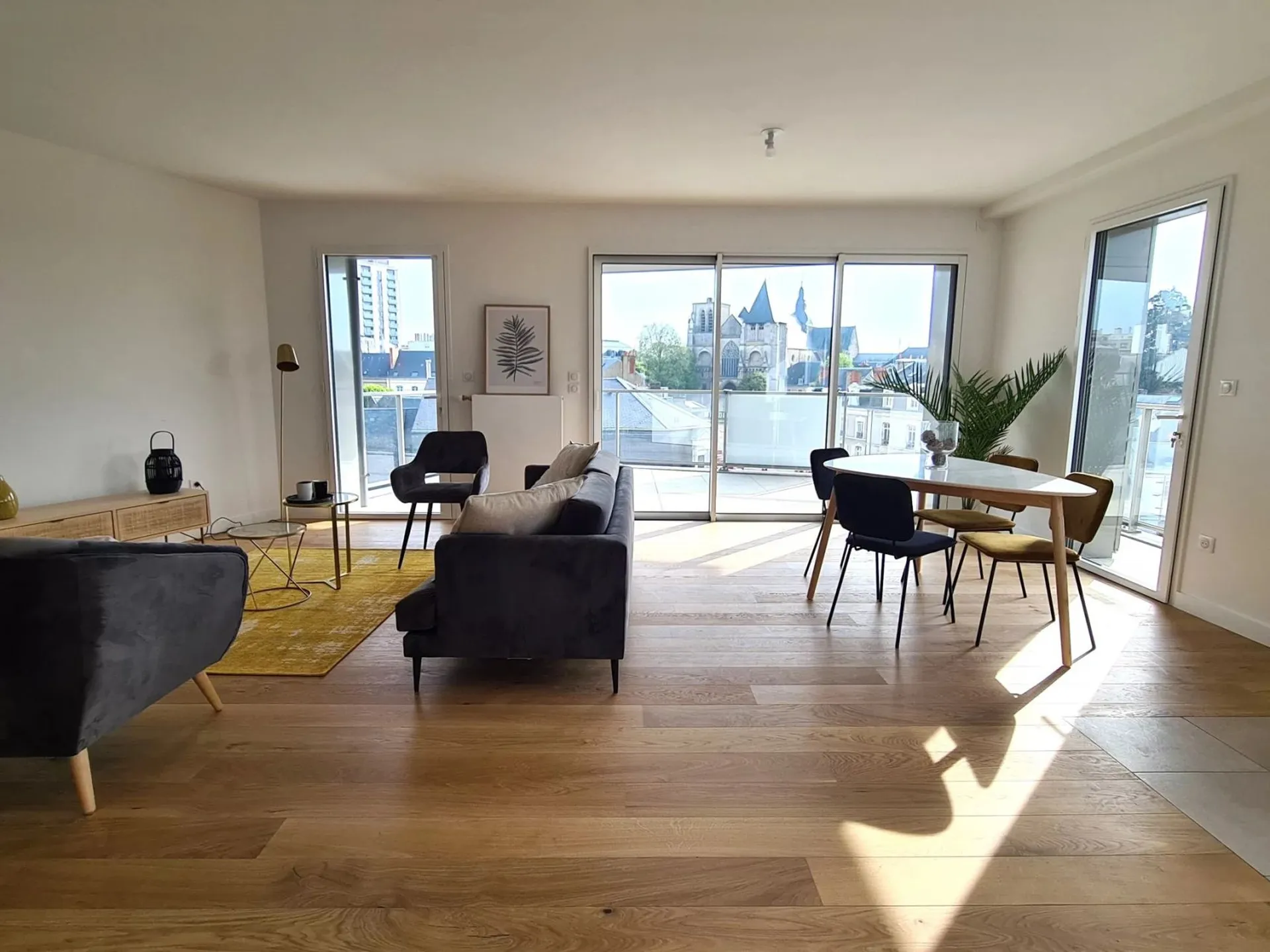 Appartement à vendre avec 3 chambres et un parking en hypercentre du mans