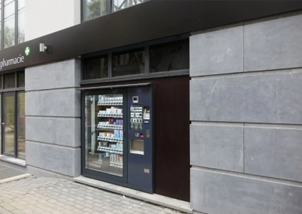 Vente de distributeur automatique pour pharmacie et parapharmacie avec régulation de température certifiée sur la France entière