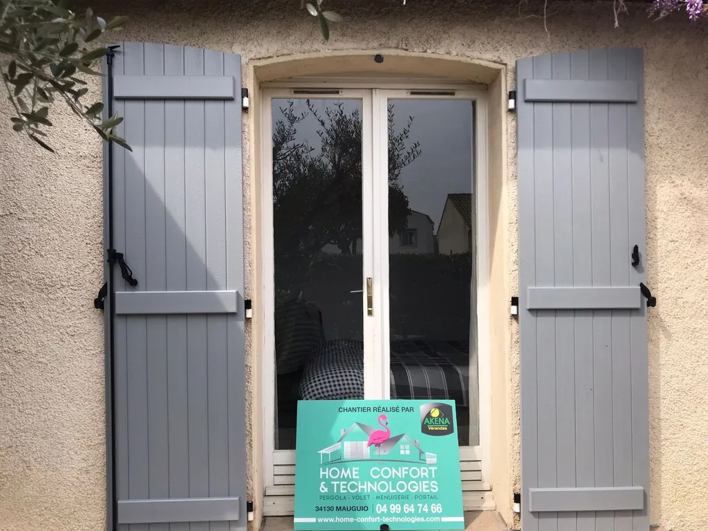 Installation de volets en composite près de Montpellier sur la commune de Mauguio dans l'Hérault