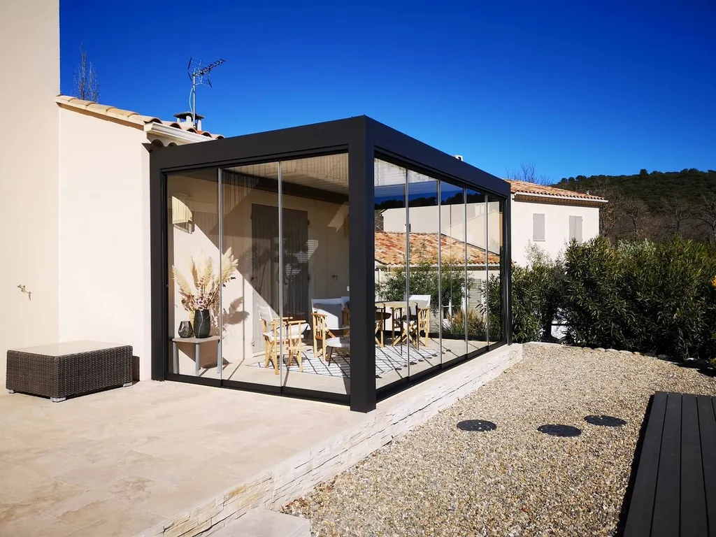 Ou trouver une pergola bioclimatique vers gordes (84)