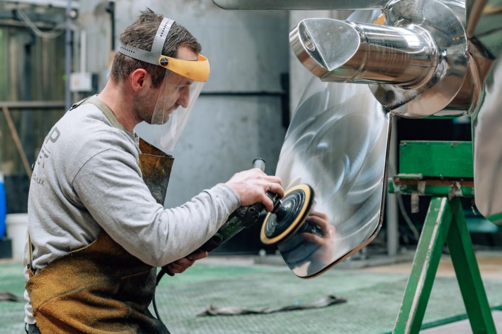 Atelier de traitement de surfaces des aciers inoxydables à Saint-Priest (69)