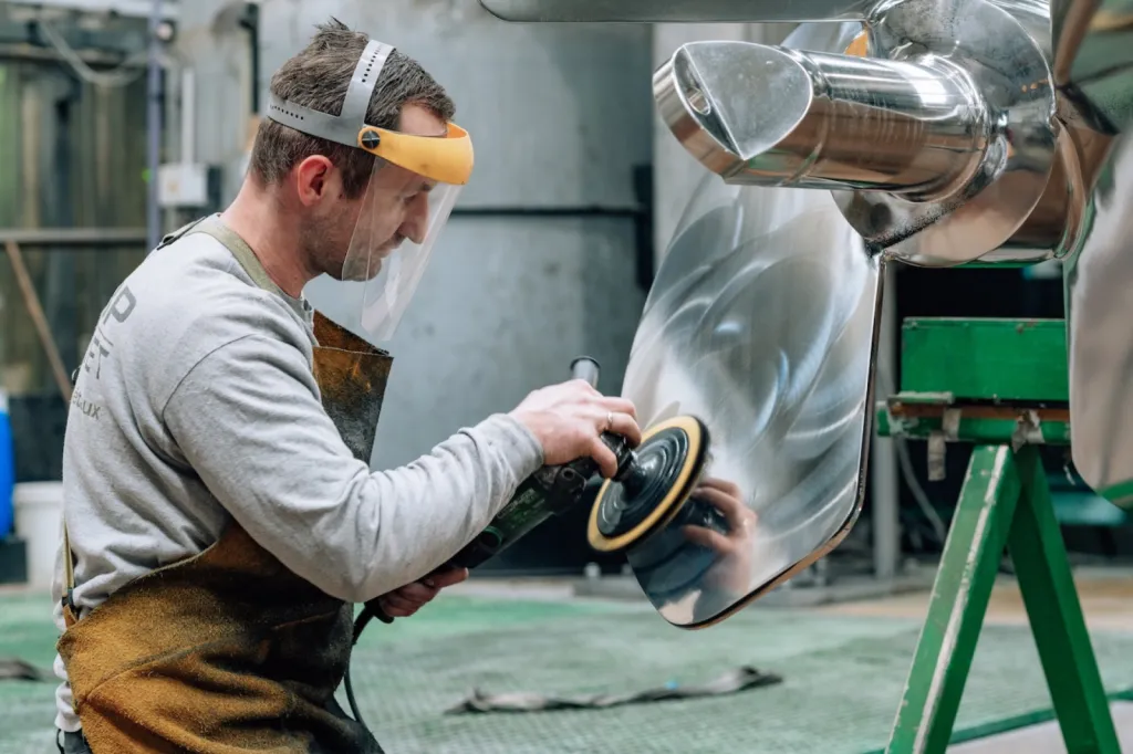 Atelier de traitement de surfaces des aciers inoxydables à Saint-Priest (69)