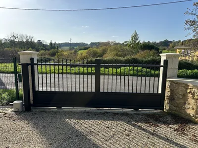  Pose d’un portail coulissant motorisé