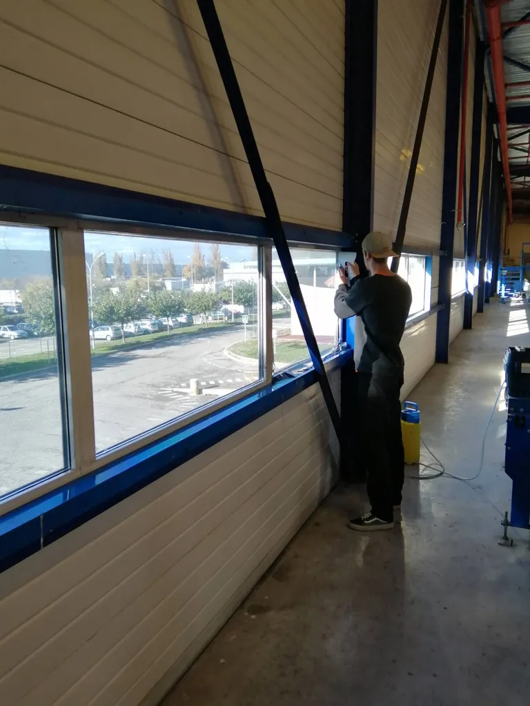 Films anti éblouissement pour vitres Aubagne. 