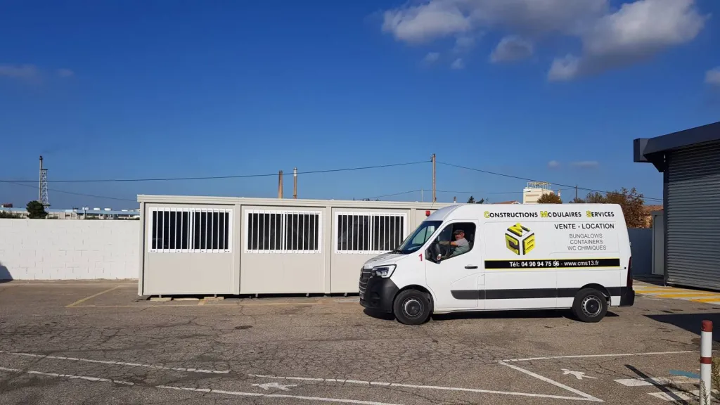 Vente de 10 structures modulaires pour l'entreprise Soprovise à l'étang de Berre