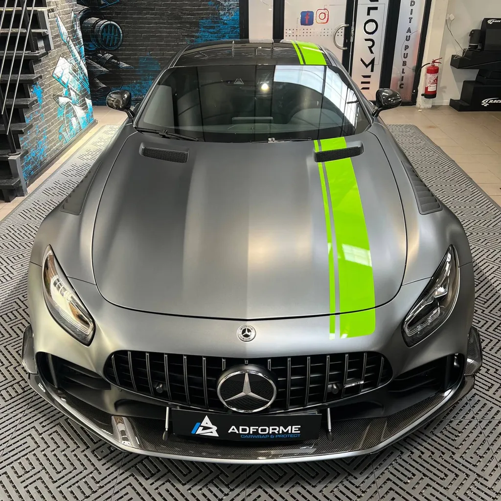 Mercedes AMG GTR PRO 