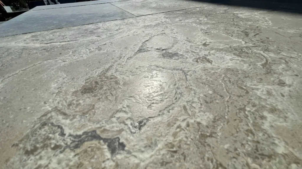 Dallage pierre de Dordogne Limeyrat Montagnac d'Auberoche B2 de Bordeaux à Cannes