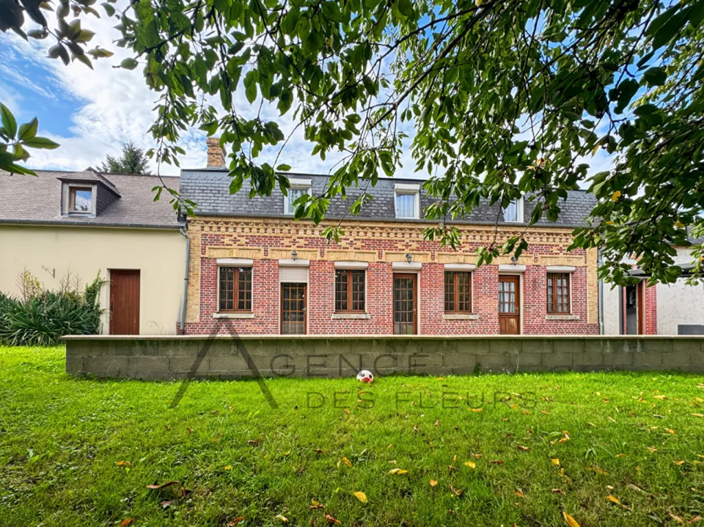 A vendre maison de 145 m² édifiée sur 2400 m² de terrain sur la commune de LE BEC THOMAS 27370