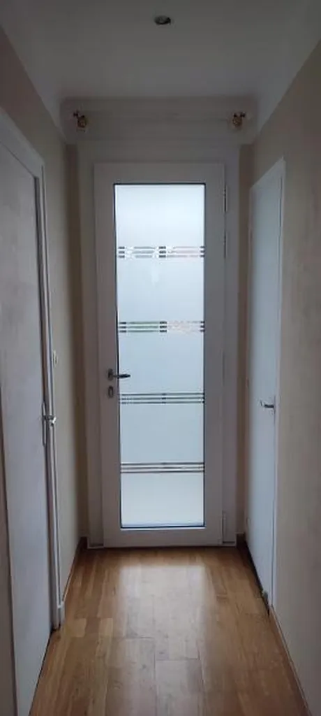 Porte d'entrée vitrée en aluminium à Chenove
