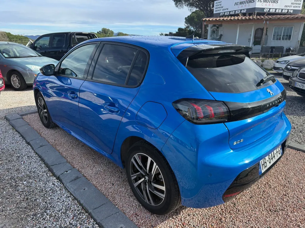  PEUGEOT 208 1.2 PURE TECH 75 CHEVAUX FINITION ALLURE