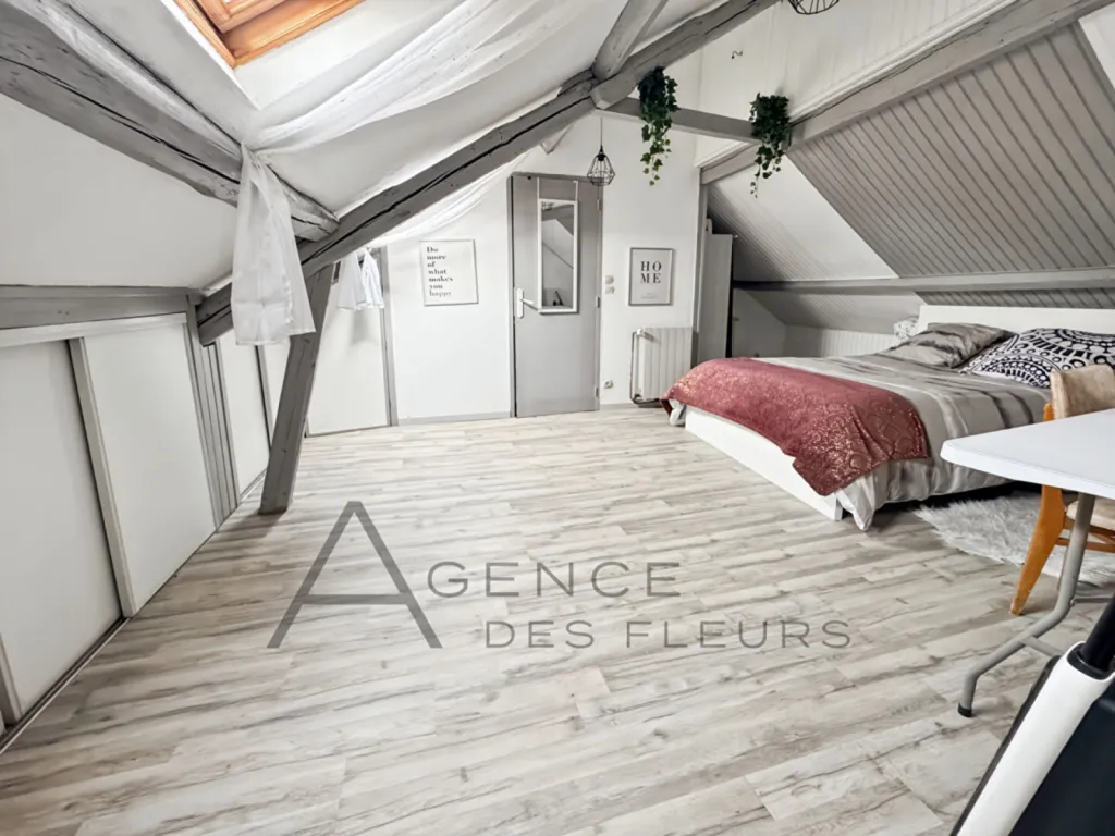 A vendre, maison familiale de 163m² sur un terrain de 263 m² situé à Elbeuf 76500