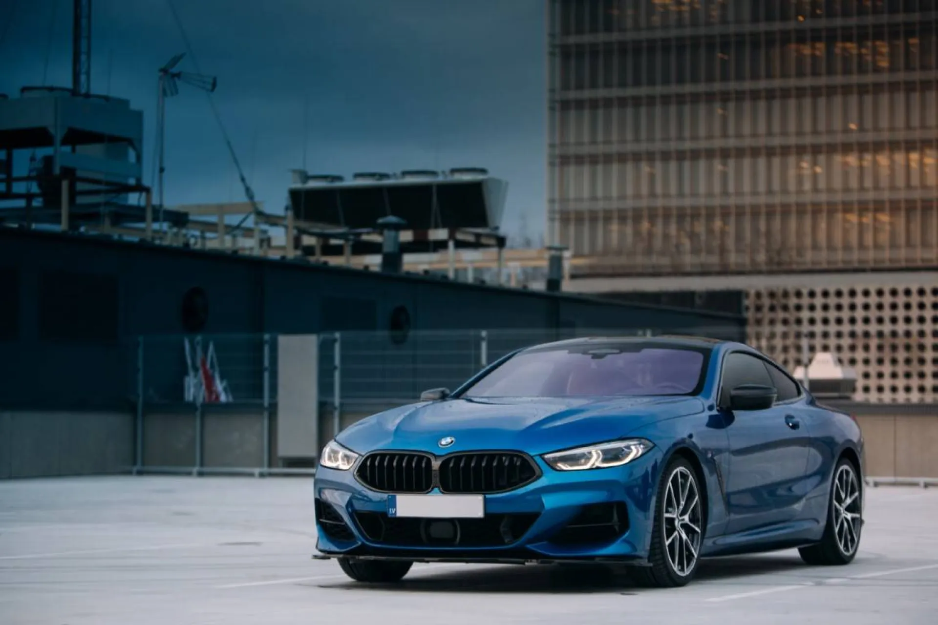 BMW ne vend plus de véhicules mais du plaisir de conduire pour aller de Paris à Marseille