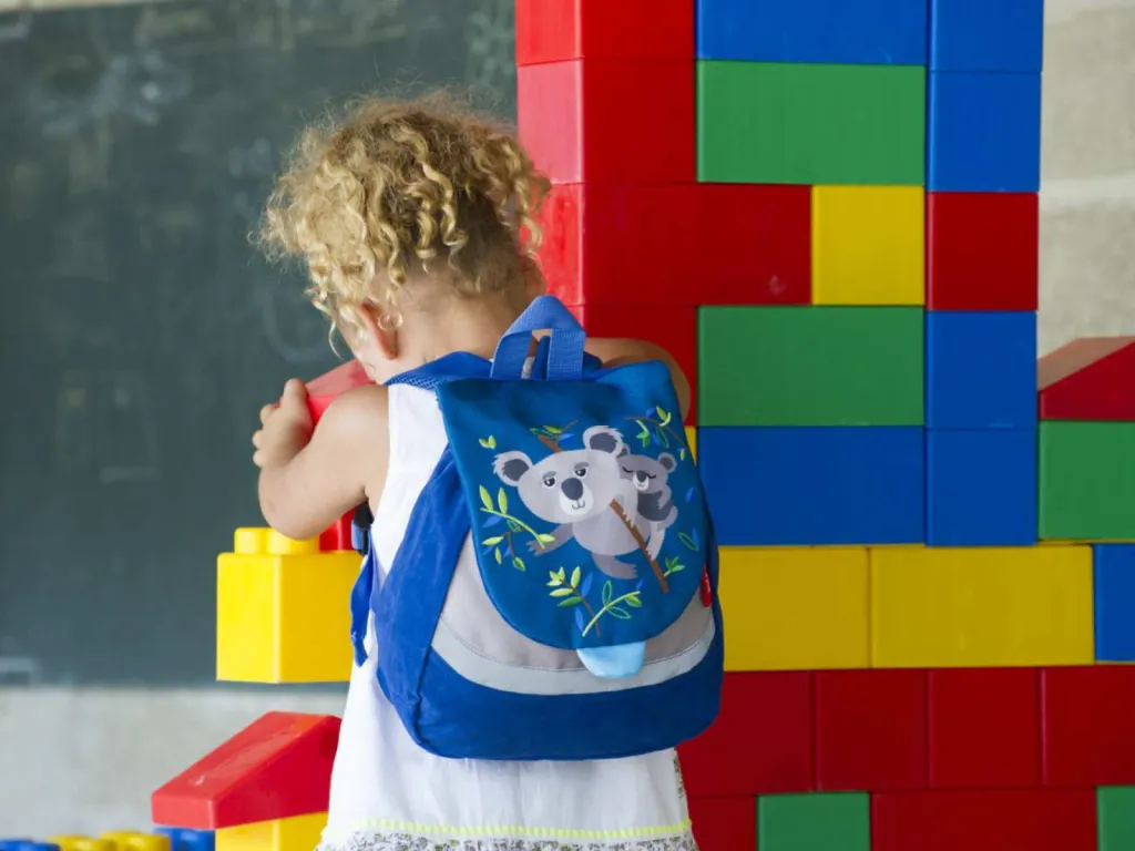 photographe maroquinerie sac à goûter sous le préau