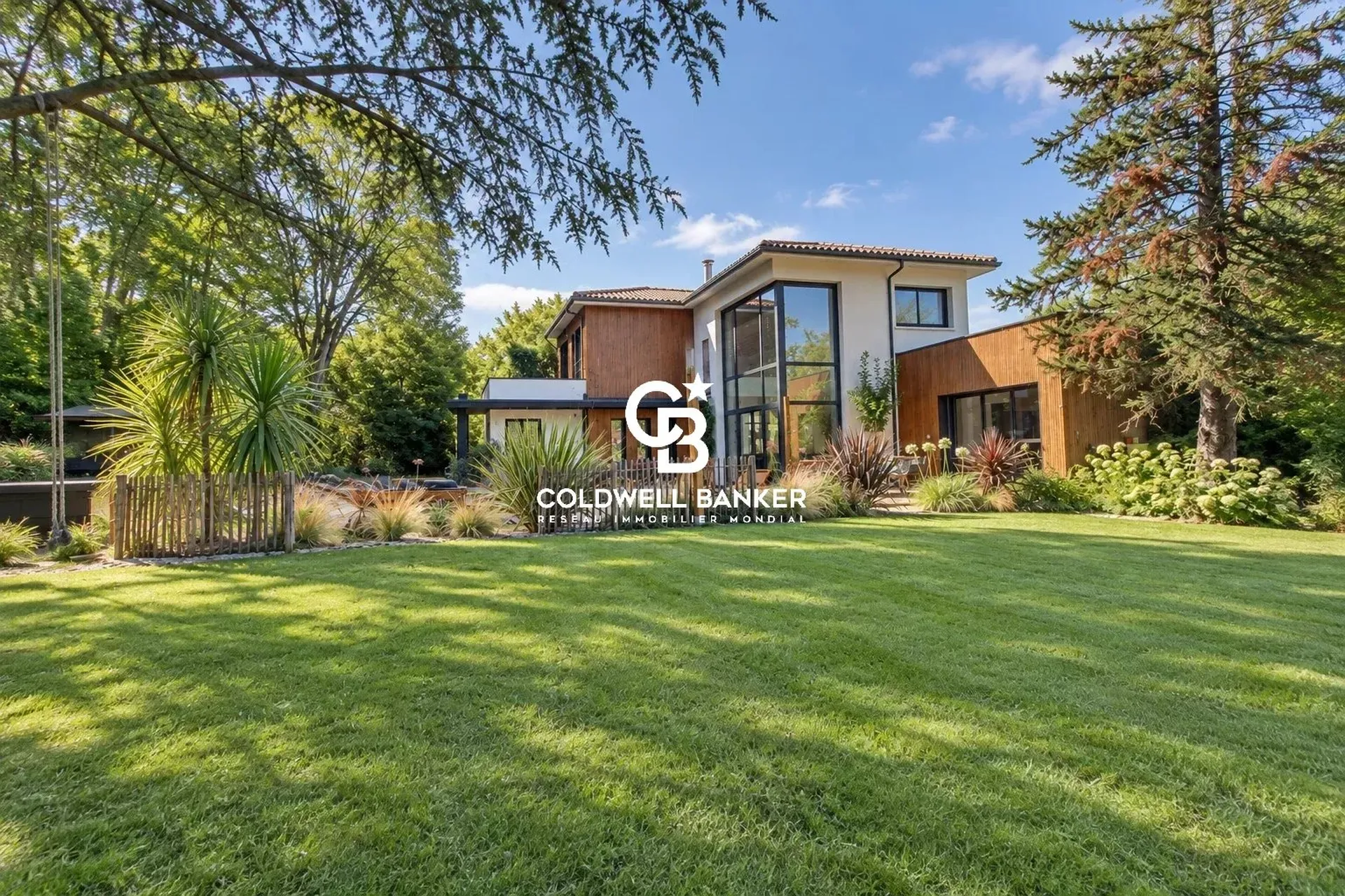 Maison 6 pièces 352 m² · à Mérignac · 352 m² · 1 463 000 €
