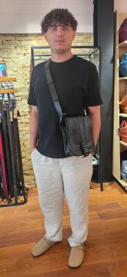 Sacoche Paul Marius le Poinçonneur noir disponible chez Evasion Eu