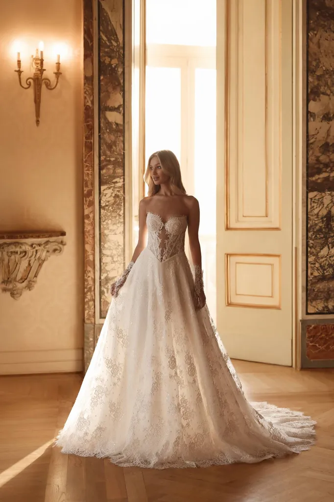 Robe de mariée petite princesse à Marseille près de Martigues