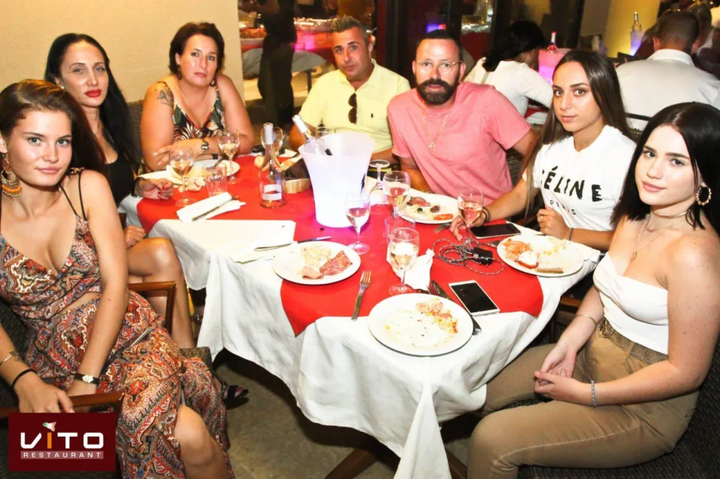 Découvrez les images de la soirée exceptionnelle du LUNDI 3 AOUT 2020 pour l' ANNIVERSAIRE DE VITO