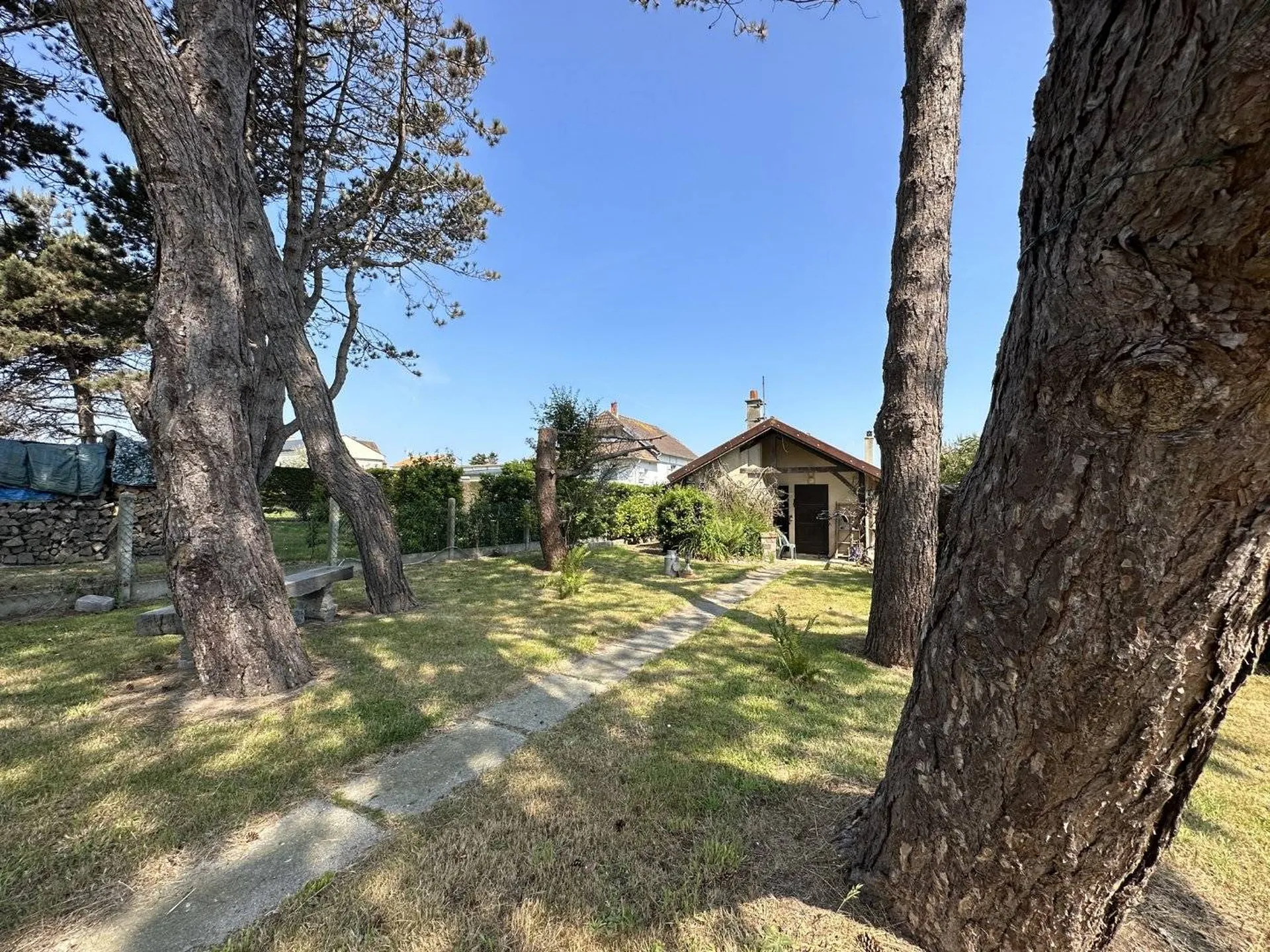 Vends en Seine-Maritime maison avec beau potentiel et vue sur la mer, 76.