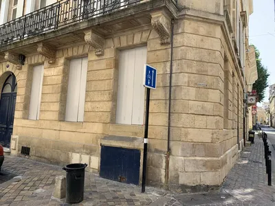 cherche local pour restauration, avocat, kinésitherapeute