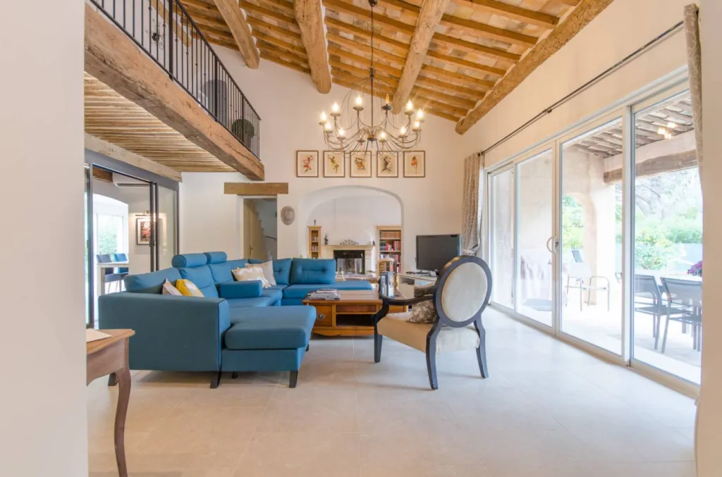 Rénovation d'une villa à Lourmarin dans le Vzucluse par l'agence Inspirations d'Intérieurs