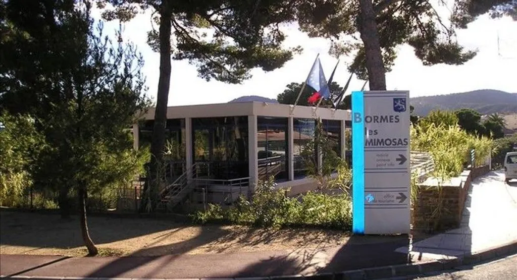 Office de tourisme de La Favière Bormes Les Mimosas