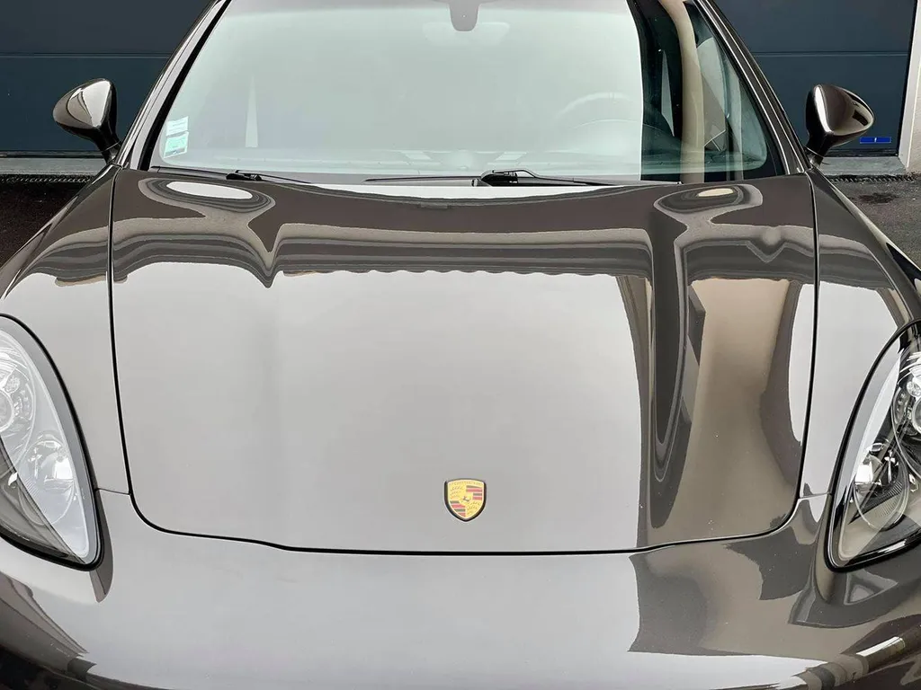 Protection céramique voiture Porsche Panamera GTS à Chaponost dans l'ouest lyonnais