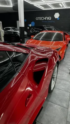 Film transparent XPEL pour protéger Ferrari sans altérer son apparence à Nice