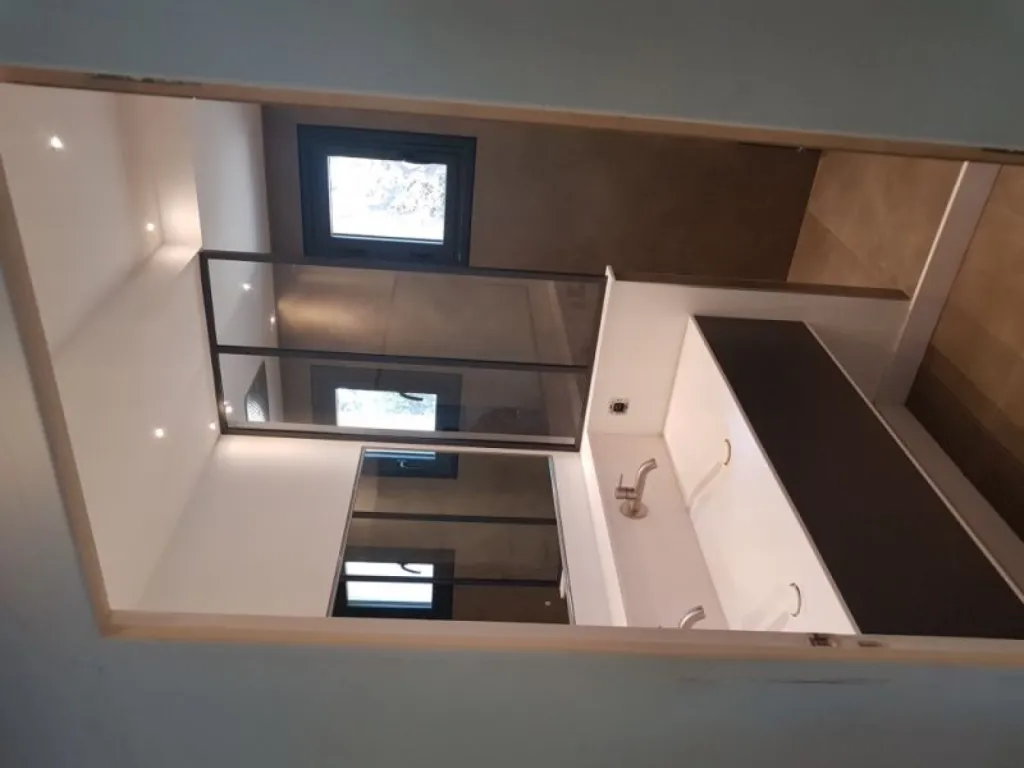 Vérriere acier type atelier à Lançon de Provence et centre ville de Salon De Provence