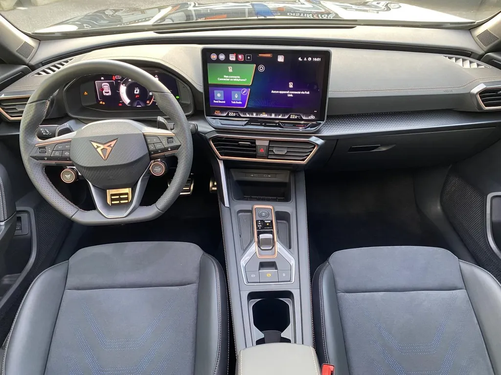 CUPRA Formentor d'occasion à vendre à proximité de Le Havre : SUV diesel automatique disponible chez Caudebec Automobiles