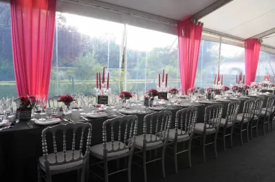 Louer une tente pour votre mariage de plein air