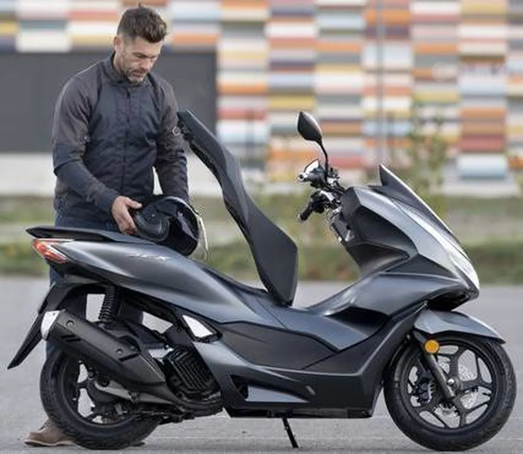 SCOOTER NEUF HONDA PCX 125 VAR