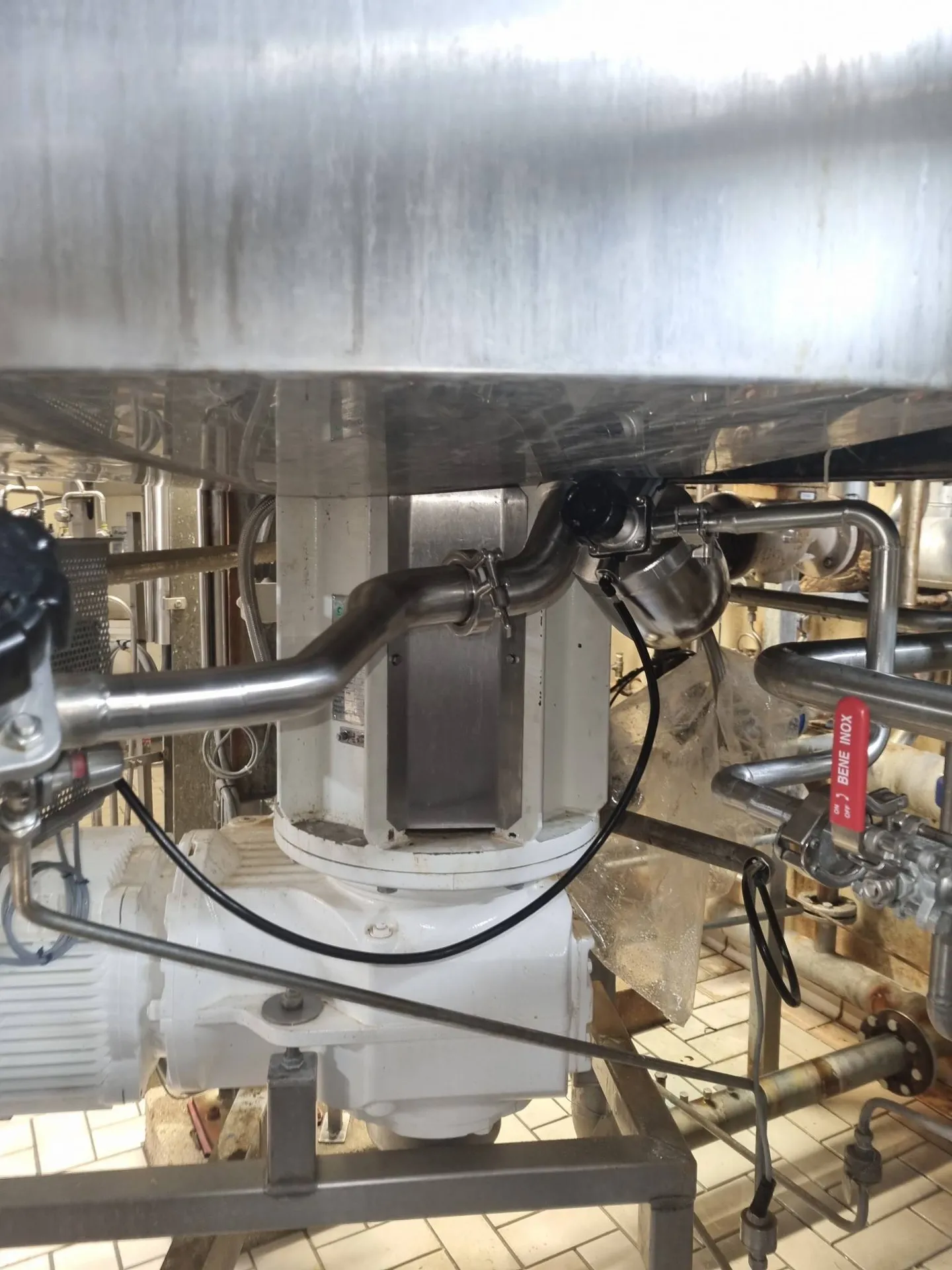 Tuyauterie SMS de fond de cuve à Saumur