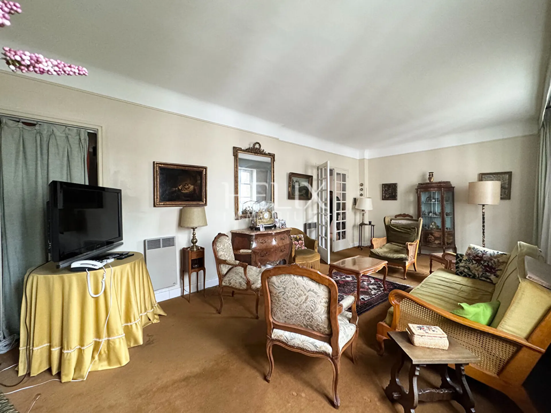 Saint Germain en Laye un appartement de 129 M2 au dernier étage près du château avec un box