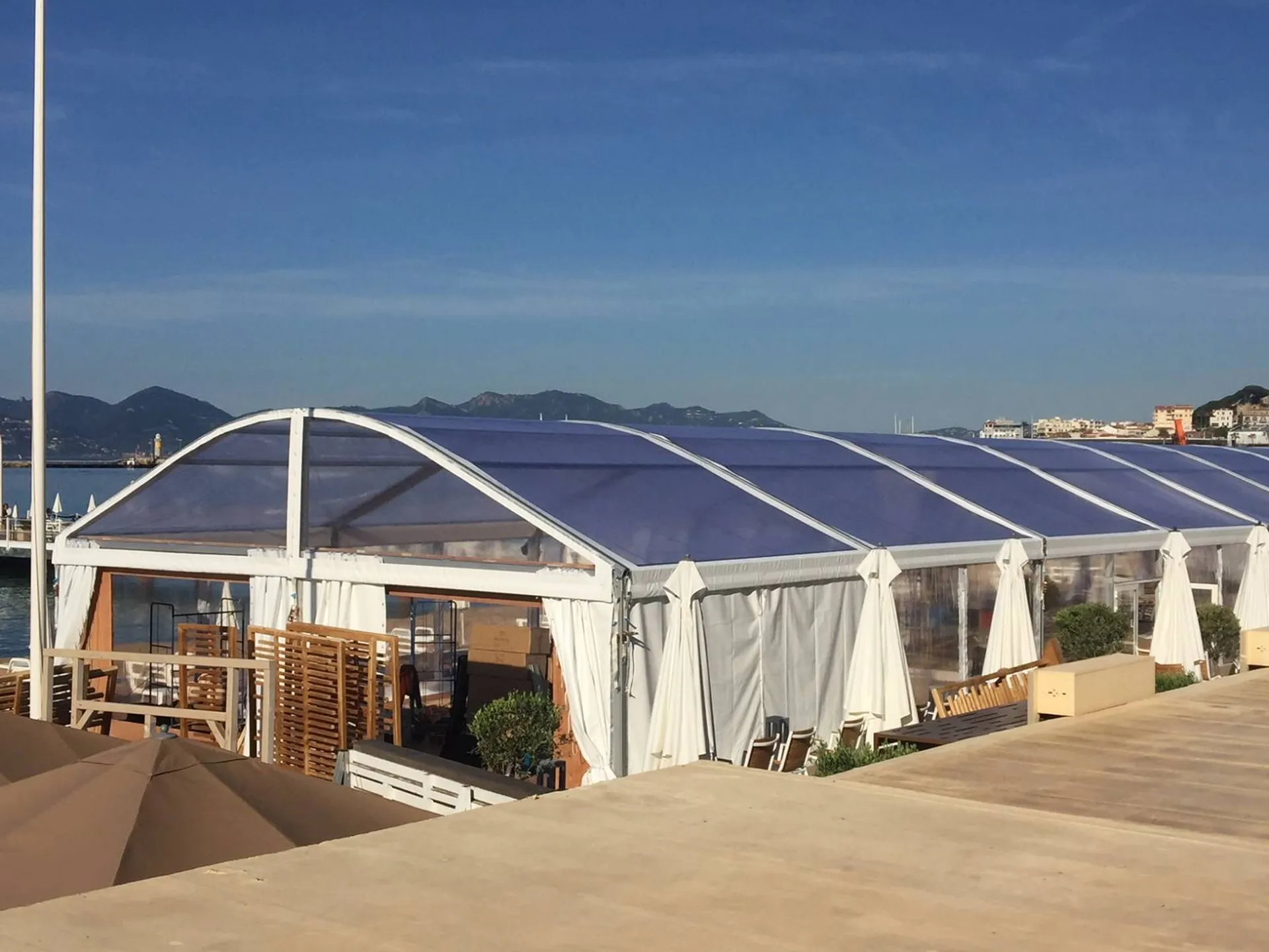 Location de chapiteau arqué - 15m