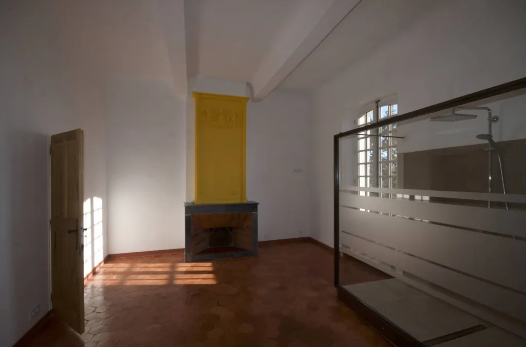 Chambre AVANT restauration par Inspirations d'Intérieurs architecture