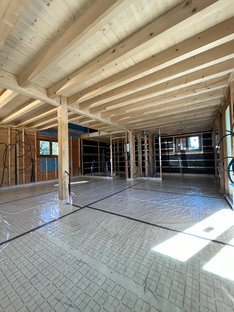 isolation de sol par mousse polyuréthane projetée avec garantie décennale en Savoie