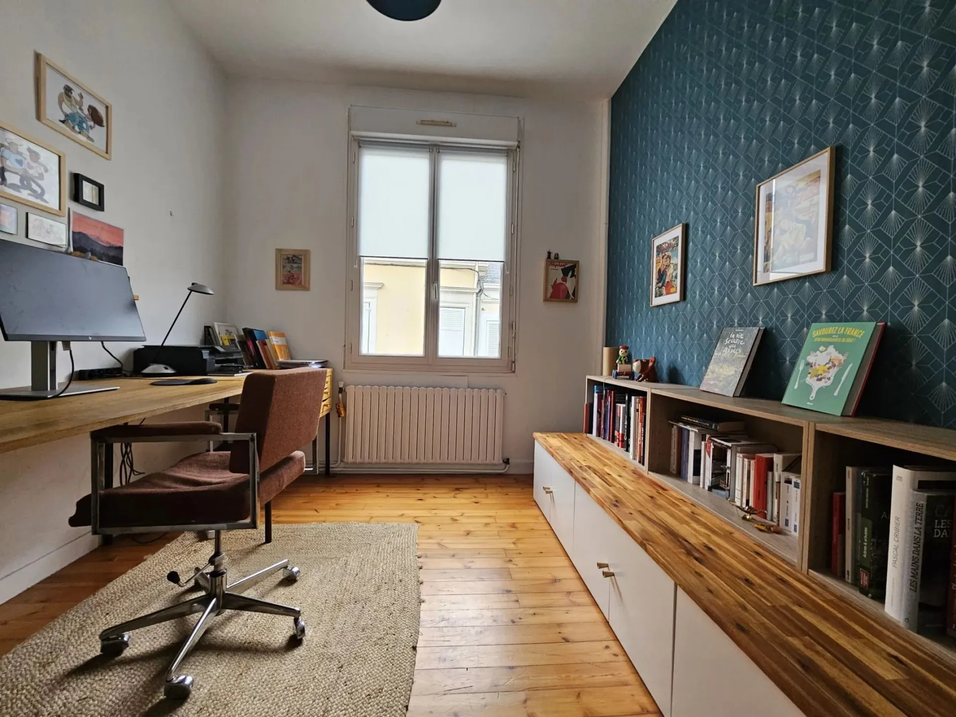 mancelle décorée avec goût dans le centre ville du mans à vendre