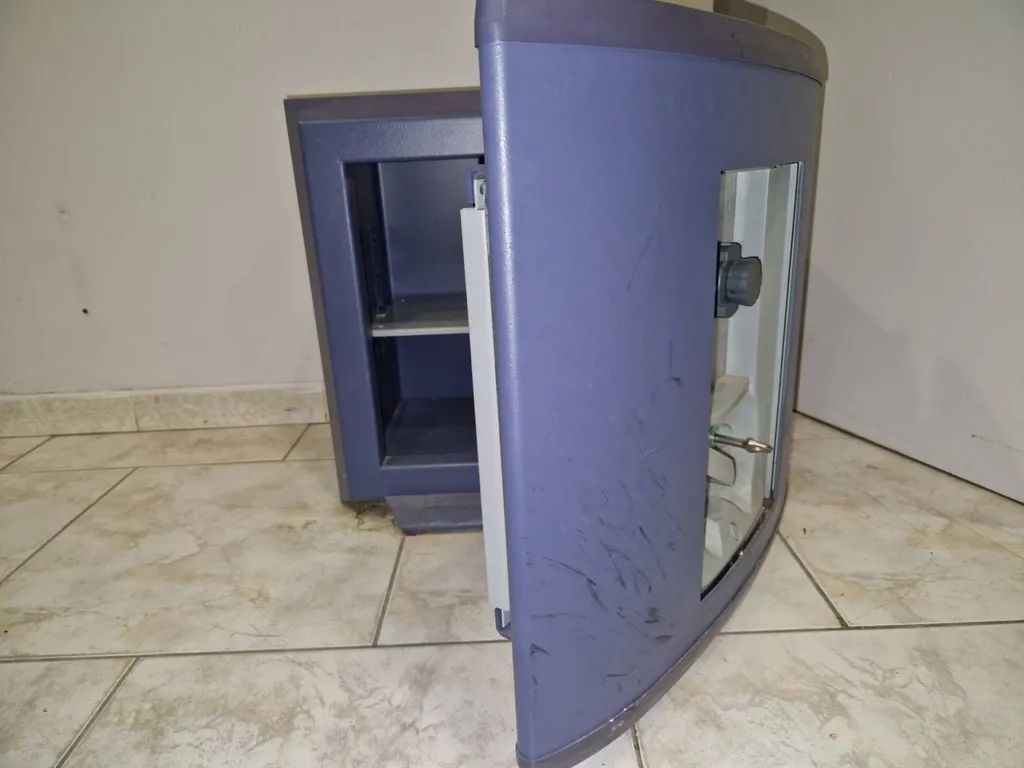 dépannage d'un coffre-fort dont le code avait été oublié sur Sallaumines