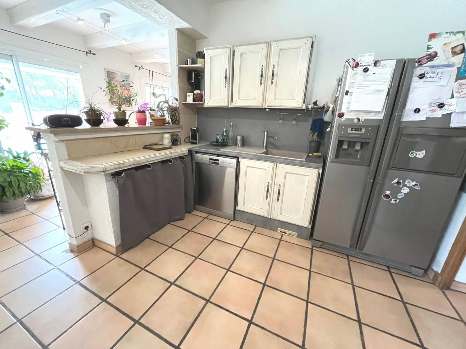 Propriété Roquefort la Bedoule Quartier du Petit Rouvière environnement calme et boisé, terrain de 5 840m² avec piscine à débordement